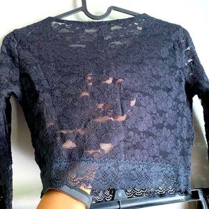 Long Sleeve Lace Crop Top